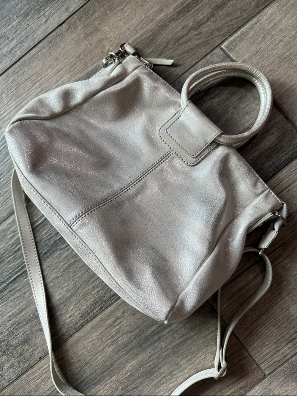 Hobo Sheila medium Metallic Silver Leather Satchel Bag - Shoulder & Hand Carry - Picture 2 of 5